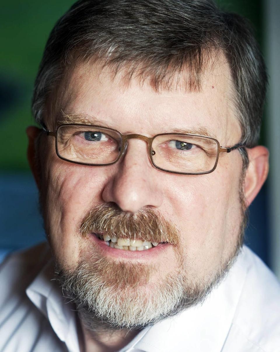 Peter Michael Lauritzen er veloplagt og ret så sur på de sociale analfabeter. Foto: © Lars Horn / Baghuset <i>Lars Horn / Baghuset</i>