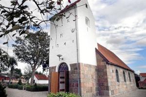 Kirker på skrump: Præst i Onsild siger farvel efter 37 år - afløses af "en halv præst"