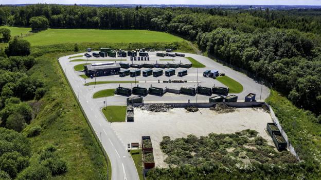 Husk at sortere affaldet hjemmefra, så alle kan komme hurtigere igennem de genåbnede genbrugspladser, opfordrer Rebild Kommune. Arkivfoto: Henrik Bo <i>Foto: Henrik Bo</i>