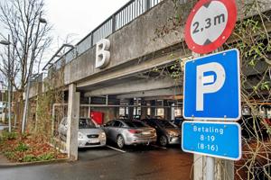 Aalborg Kommune går i salgstanker: Overvejer at sælge 350 parkeringspladser