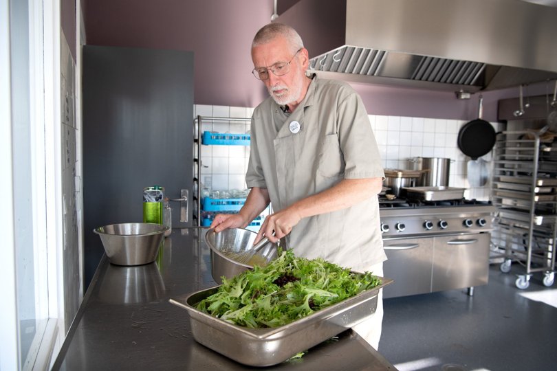 Jørgen Smidstrup er netop hjemvendt fra Italien og deler nu opskrifter fra sin kogebog på bloggen camillos.kitchen.com. Hans håb er, at danskerne vil samles omkring gode måltider og samtaler, der kan trøste og styrke i en krisetid. Arkivfoto: Bente Poder