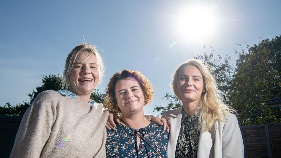 En løs idé blev til en førstepræmie i en iværksætterkonkurrence for søstrene Karoline (t.v.), Kristina og Pernille Stærmose Bæk Pedersen. Foto: Bente Poder