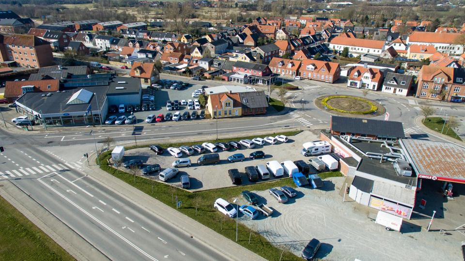 En forskønnelse af et blandet område, siger borgmester Hans Ejner Bertelsen (V) om Dueholms lokalplan og områdefornyeslesplan. Foto: Bo Lehm