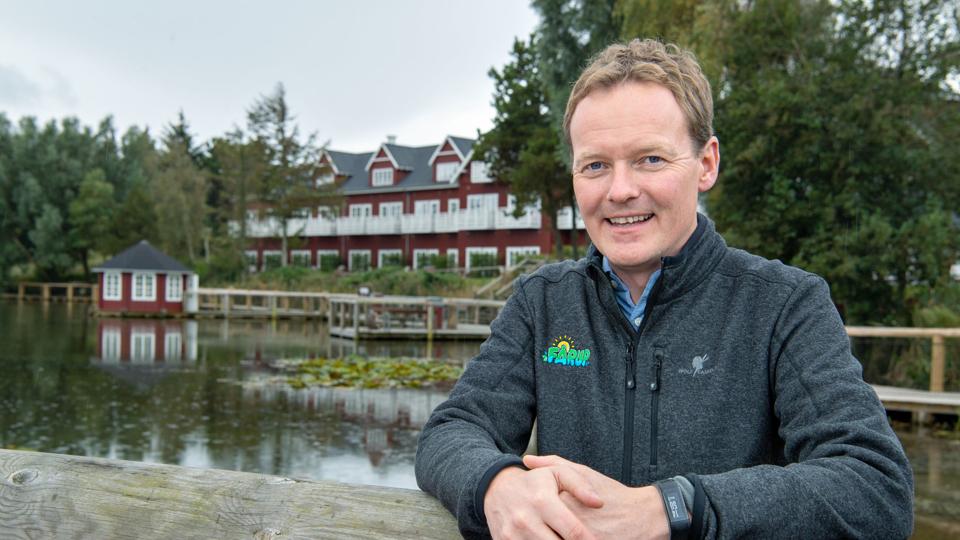Fårup Sommerlands direktør Niels Jørgen Jensen er lettet over, der nu er en afklaring af, hvornår parken kan åbne. Arkivfoto: Bente Poder