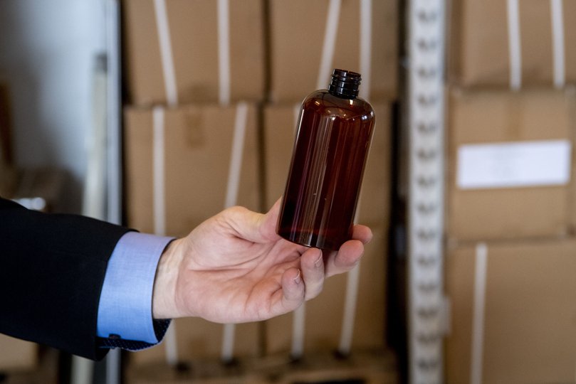 Det er 25.000 flasker med hver 250 ml håndsprit, som er på vej ud til et hungrende dansk marked fra virksomheden i Brønderslev. Foto: Kim Dahl Hansen <i>Kim Dahl Hansen</i>
