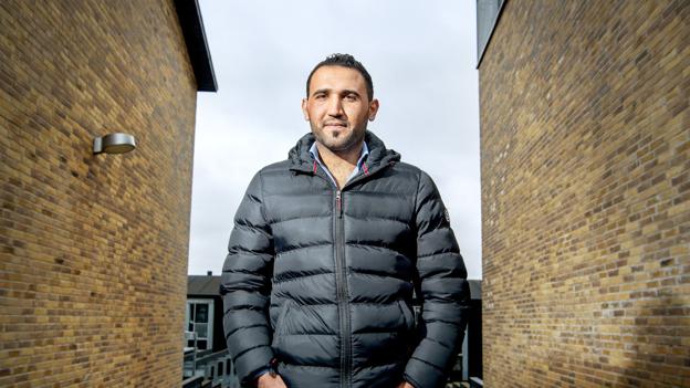 Abdelsalam Alabbas fortæller, at alle hans arabiske venner også er med i Facebook-gruppen. Foto: Lars Pauli <i>Foto: Lars Pauli</i>
