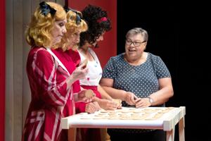 Ex-tillidskvinde glæder sig til nyt teaterstykke med scener fra kiksefabrikken i Hjørring