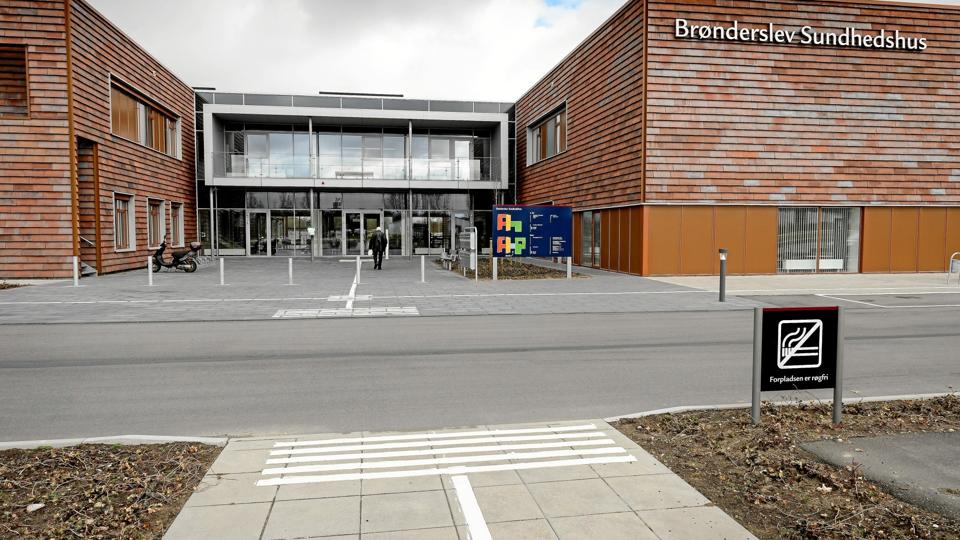 Brønderslev Kommune vil forsøge at lokke flere læger til kommunen med en ny strategi. Arkivfoto: Peter Broen