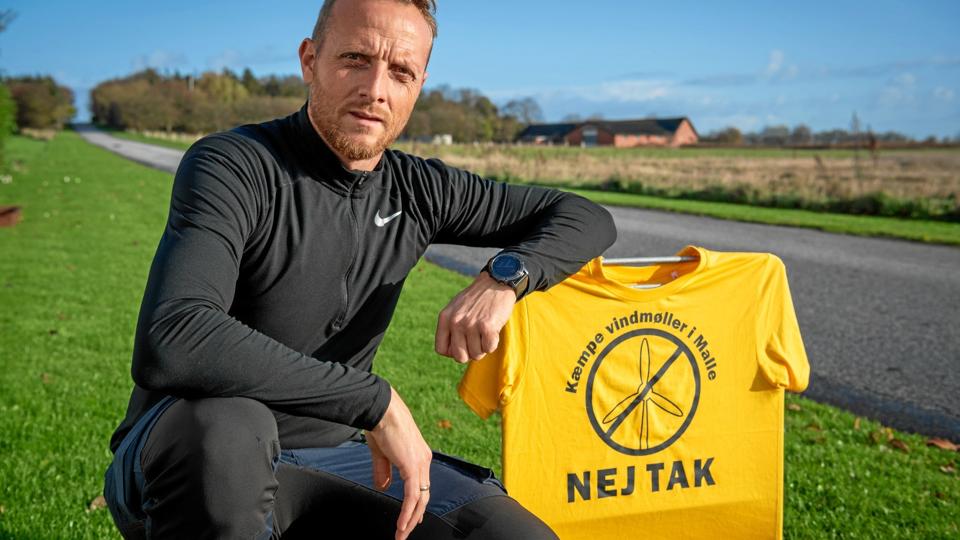 Det er et lokal vindmøllelag, der har søgt kommunen om lov til at opstille de fire kæmpemøller. Det får de ikke lov til. Søren Torp, der har stået i spidsen for de mange protesterende beboere i Malle, ånder lettet op. Byrådsflertallet for at droppe vindmølleplanerne er hjemme for ham og de øvrige beboere i området. Arkivfoto: Kim Dahl Hansen