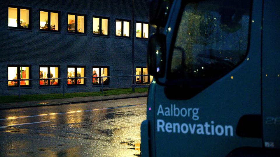 Tillidsmanden og arbejdsmiljørepræsentanterne for skraldemændene i Aalborg Renovation var torsdag til møde i 3F. Foto: Lars Pauli <i>Foto: Lars Pauli</i>