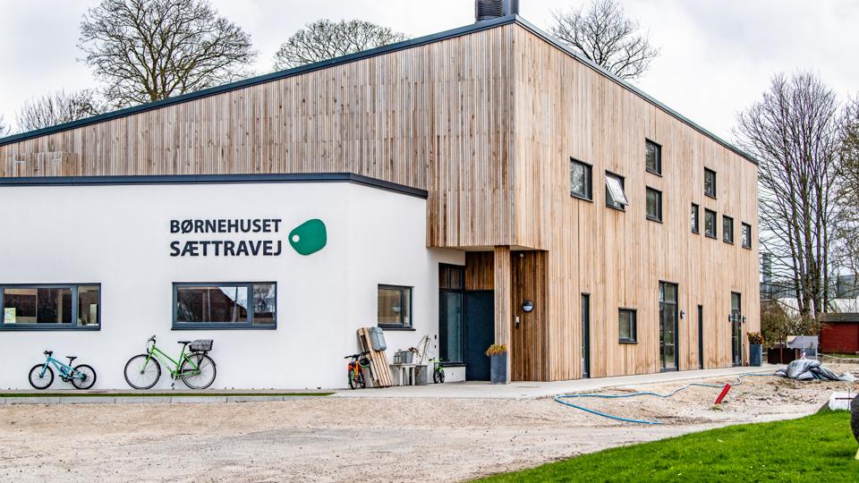 Børnehuset Sættravej i Sæby er et af de steder, der holder nødåbent. Arkivfoto: Kim Dahl Hansen
