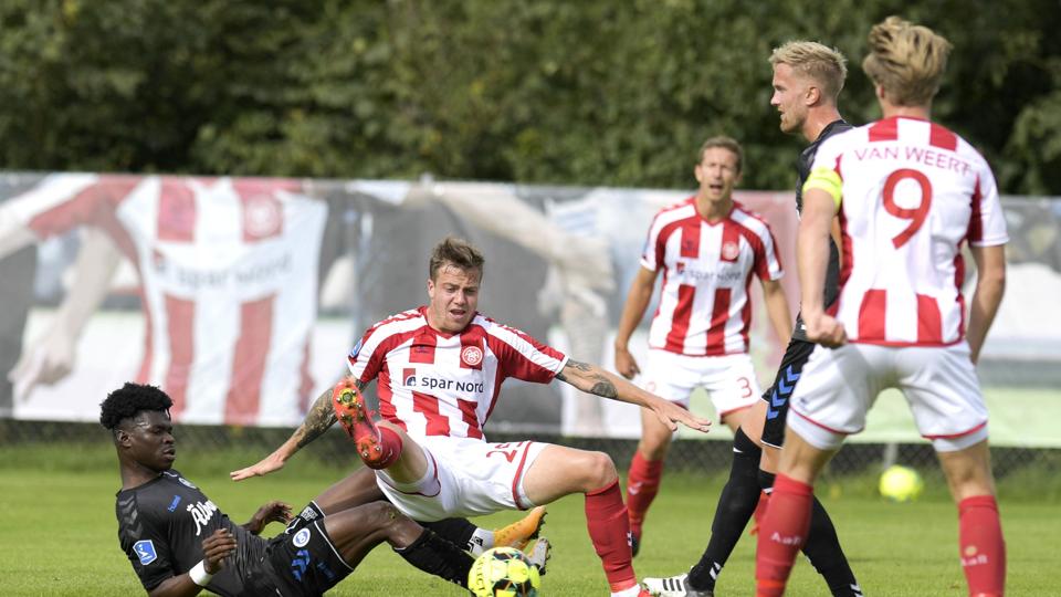 Det ligner, at de velkendte ansigter skal bære AaB i sæsonstarten. Vel at mærke minus Patrick Olsen og Rasmus Thelander. Arkivfoto: Henrik Louis
