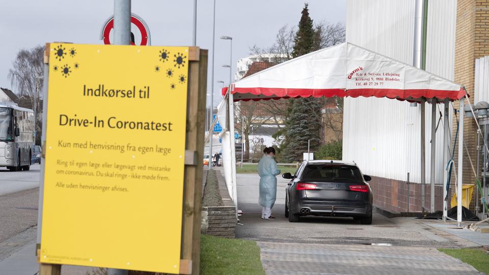 Drive-in Coronatest ved sygehuset i Hjørring. Foto: Bente Poder