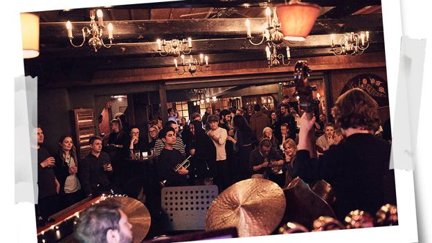 Et pakket El Mundo til Jazz i Gaden med Fredrik Lundin i februar. Foto: JAZZ9TUS/Jonassvendsen.com. Grafik: Palle Olsen
