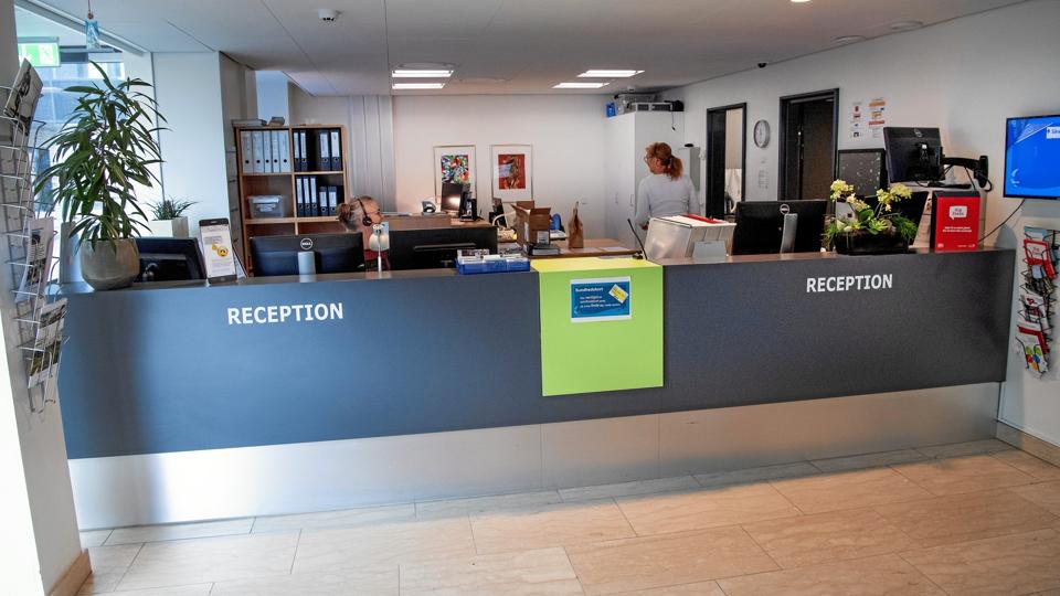 Et forslag om at erstatte bemandingen i receptionen på hospitalet i Thisted med en digital løsning er nu taget af bordet. Arkivfoto: Bo Lehm