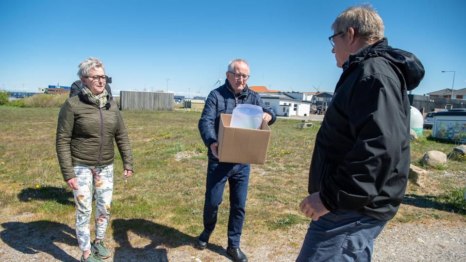 Handlen i Hirtshals afleverede i maj 1250 protestunderskrifter til borgmester Arne Boelt (S). Arkivfoto: Bente Poder