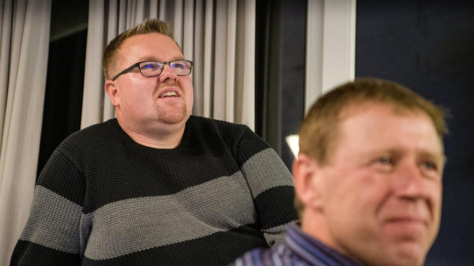 Morten Hald, brugsuddeler i Veddum og aktiv i idrætsforeningen Thor, synes det er kanon, at 100 fra landsbyerne bakker Fedt Fællesskab op. Arkivfoto: Bo Lehm <i>Bo Lehm</i>