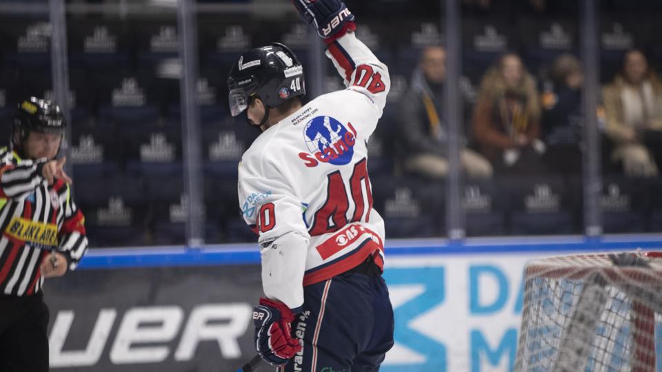 Anders Eriksson både scorede og assisterede, da Frederikshavn White Hawks hentede tre point i Herning. Foto: Johnny Pedersen/Ritzau Scanpix <i>Ritzau Scanpix</i>