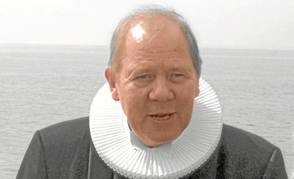 934 i Vestervig og Agger har skrevet under på, at de gerne vil beholde Claus Nybo, selv om han fylder 70 i denne måned. Menighedsrådene vil gerne ansætte en ny præst. Biskoppen tager stilling i samme uge 38 - samme uge som der holdes valgmøder til menighedsrådene. Arkivfoto