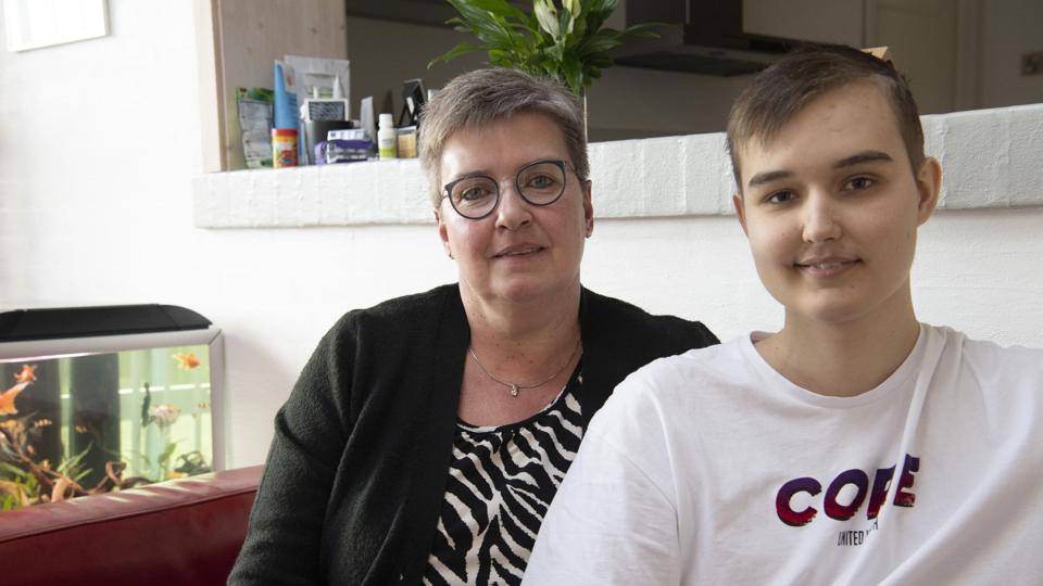 Helle Stougaard og sønnen Magnus skal være mere almindelig påpasselige med ikke at komme i nærheden af Covid-19. Foto: Kim Dahl Hansen <i>Kim Dahl Hansen</i>