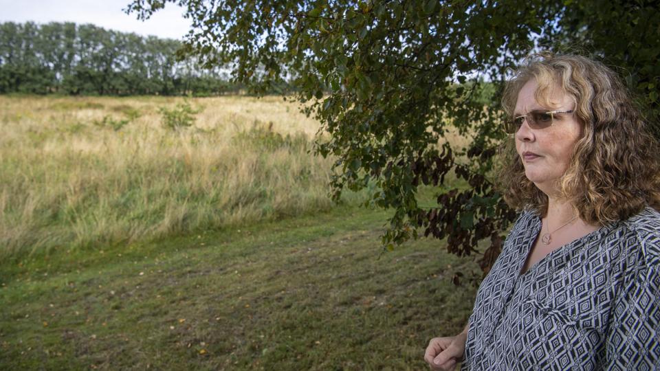 I dag er der et naturområde lige bag ved Nina Hylkjærs hus i området ved Lindholm Høje, men det laver en ny udstykning om på. Foto: Kim Dahl Hansen <i>Kim Dahl Hansen</i>