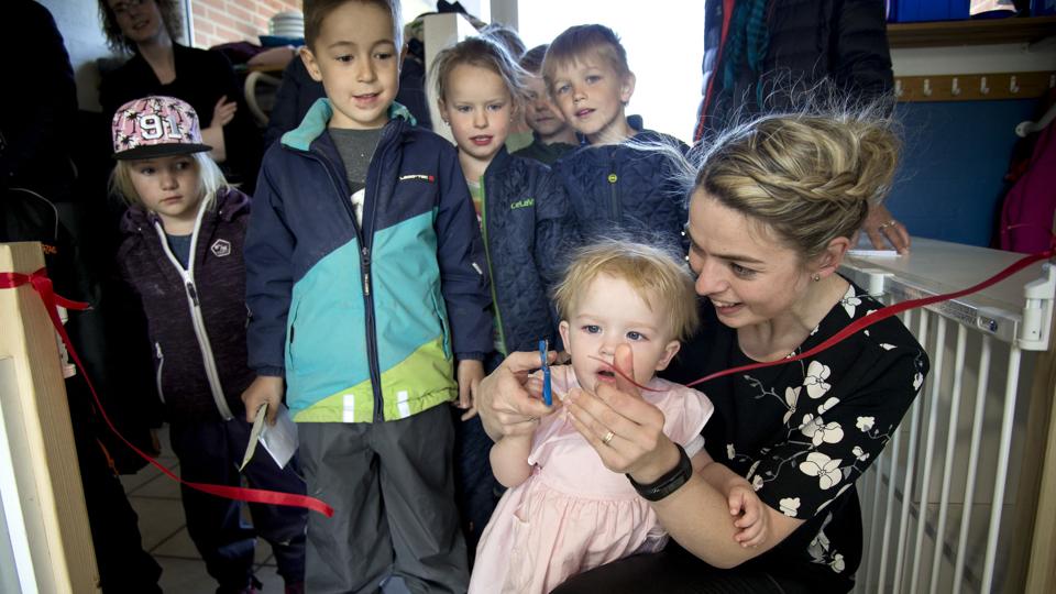 Det bliver lidt billigere at have børn i børnehave. Her er det institutionen Regnbuen i Ørebro. Foto: Bo Lehm <i>Bo Lehm</i>