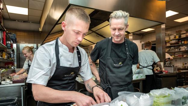 Morten Kok (th.) har succes med både restauranten og suiterne. Arkivfoto: Claus Søndberg