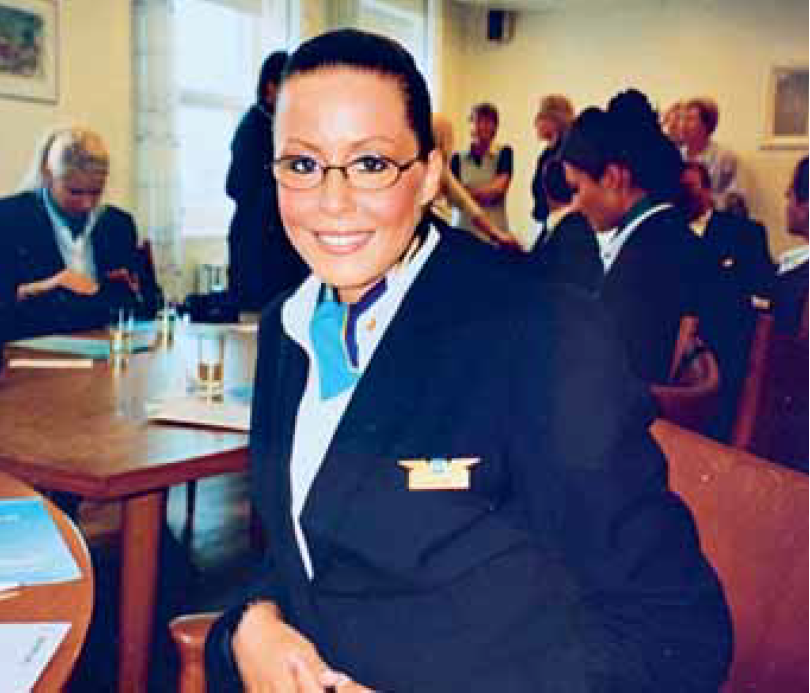 Anja Lovén som stewardesse for Maersk Airlines. Foto: Privat
