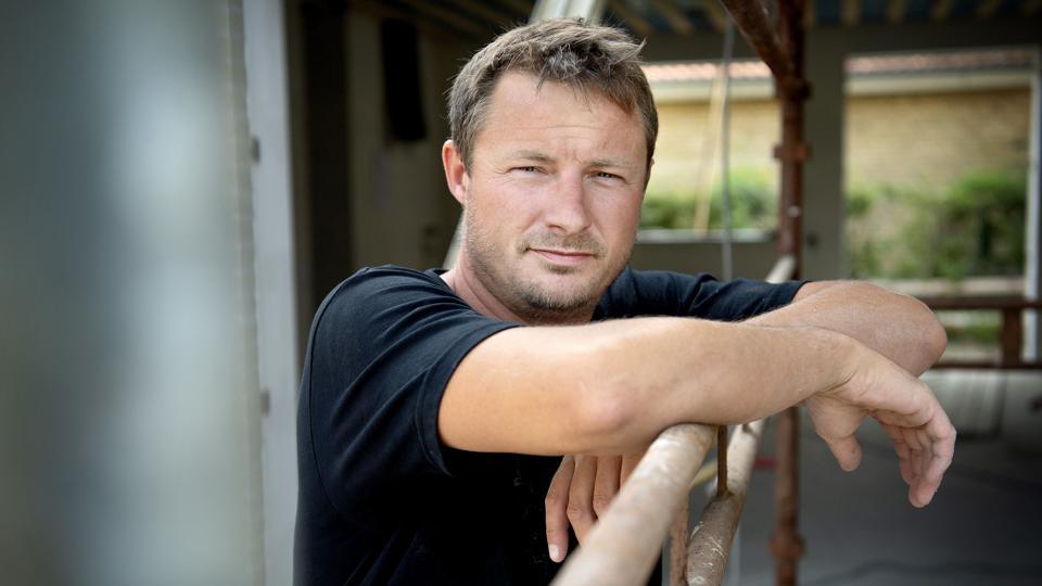 Henrik Sacshe er i dag 38 år og kan ikke se, at den tidlige pension skulle kunne nytte ret meget. Foto: Lars Pauli <i>Foto: Lars Pauli</i>