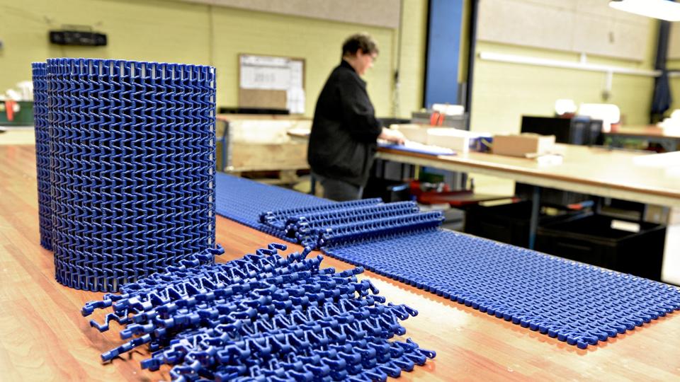 Scanbelt udvikler og producerer plastmoduler til transportbånd, der anvendes på fabrikker verden over. Arkivfoto: Henrik Louis
