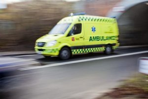 Hver fjerde ambulance-redder mangler: Nu kan de tilbageværende få 8500 for en ekstra vagt