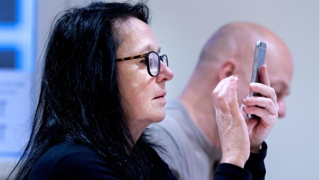 Liselotte Thomsen, formand, BUBL Nordjylland: - Det er jo pædagogers kerneopgave at arbejde med børn og unges trivsel, og vi ser jo desværre, at der er børn og unge, der mistrives eller oplever ensomhed, fordi der er usikre på deres kønsidentitet og nogle gange også deres seksualitet. Der er det vigtigt, at pædagogerne får redskaber til at kunne rådgive dem om hvor, de kan henvende sig, og støtte dem, når de træffer valg. Foto: Torben Hansen