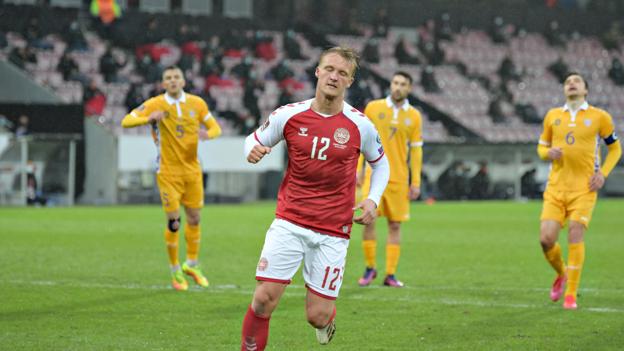 Kasper Dolberg sendte Danmark i front på et straffespark.