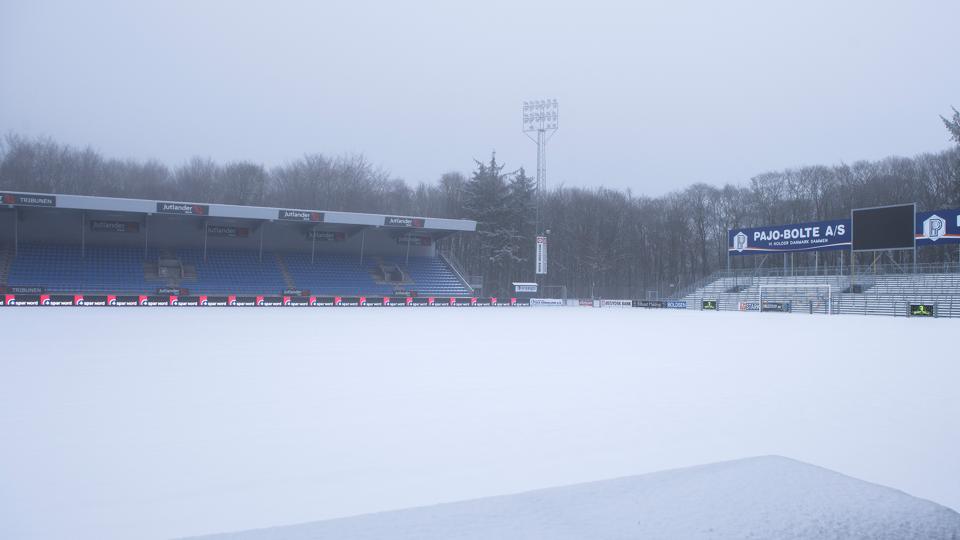 DS Arena er ikke klar til 1. divisionsfodbold i weekenden. <i>Arkivfoto: Laura Guldhammer</i>