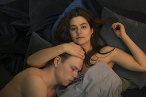 TV-serien "Sex" er både banal og stiller store spørgsmål, der vil forme 2020 og fremtiden