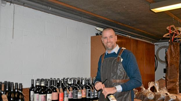 - Jeg har valgt amerikanske vine for at præsentere og tilbyde nogle anderledes, spændende og smagfulde vine, som er vanskelige at få fat i andre steder, fortæller Anders Hoffgaard. Foto: Jesper Bøss