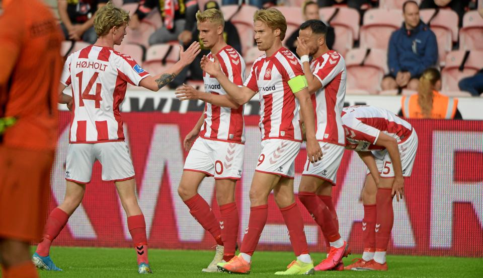 Tom van Weert scorede åbningsmålet, da AaB slog FC Midtjylland. Foto: Bo Lehm <i>Bo Lehm</i>