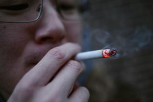 Meningsmåling: Rygere holder flere pauser - det kan skabe splid