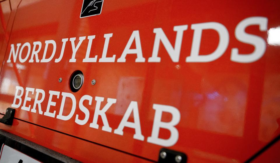 Nordjyllands Beredskab rykkede natten mellem mandag og tirsdag ud til en bygningsbrand forårsaget af en tørretumbler.  <i>Arkivfoto: Nicolas Cho Meier</i>
