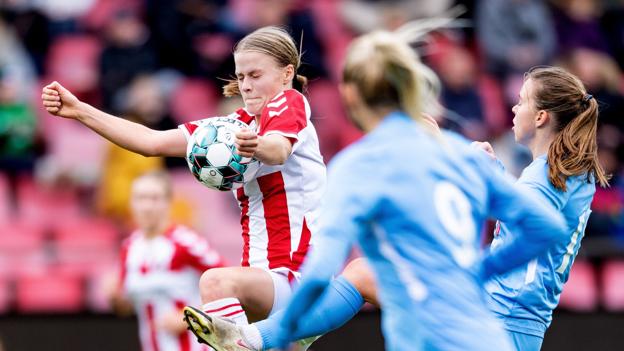 AaB's kvinder skal kæmpe for overlevelse i foråret. Arkivfoto: Torben Hansen