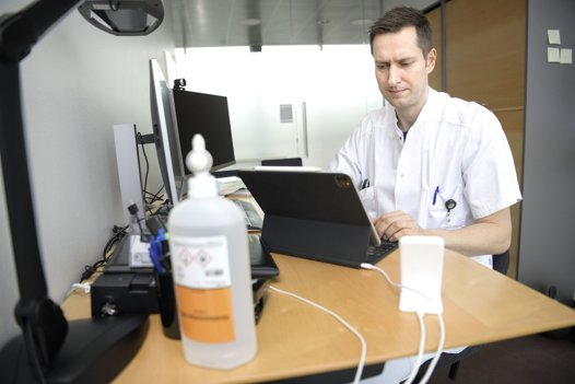 Ledende overlæge Michael Dalager-Pedersen, Infektionsmedicinsk Afdeling på Aalborg Universitetshospital. Arkivfoto: Claus Søndberg