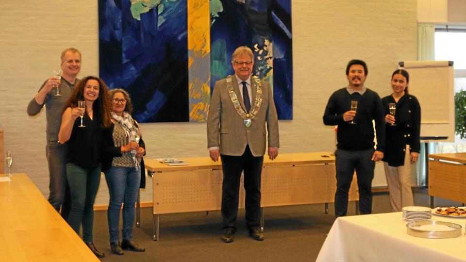 Fire nye danske statsborgere blev budt velkommen med en grundlovsceremoni. Foto: Jammerbugt Kommune