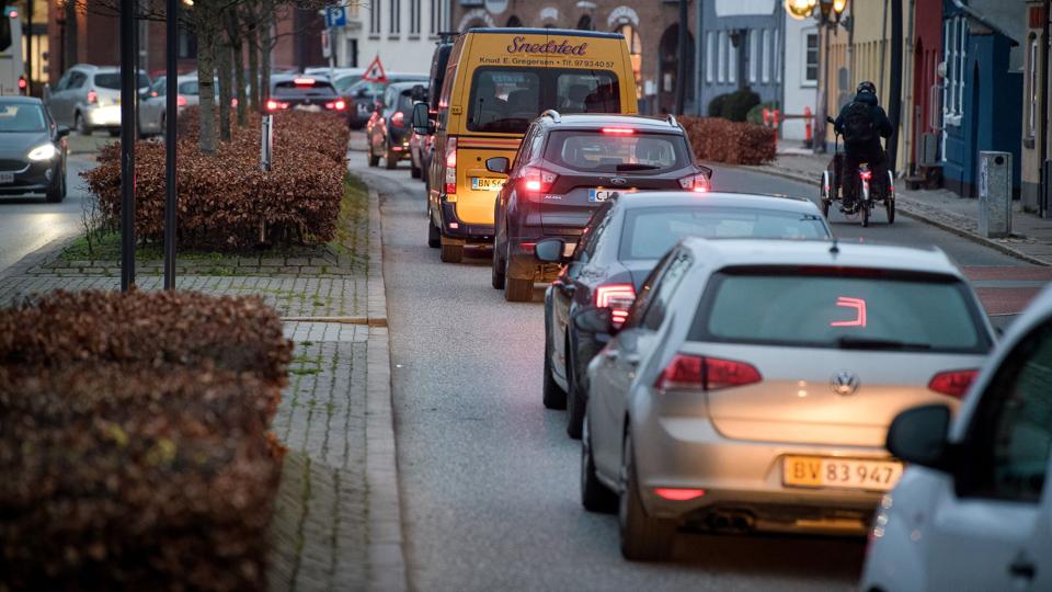 Bløde trafikanter og biler skal finde ud af det med hinanden, hvis trafikken skal glide. Foto: Bo Lehm <i>Bo Lehm</i>