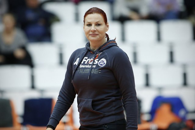 Her ses Olivera Kecman, mens hun stadig var træner og sportschef hos SønderjyskE. Arkivfoto: Ole Nielsen/Ritzau Scanpix