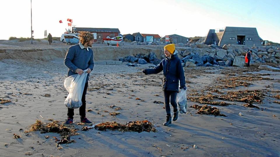 Næste gang Strandet holder affaldsindsamling er søndag 20. december. Størstedelen af affaldet kommer fra de engelske storbyer, shipping og fiskeri. Privatfoto