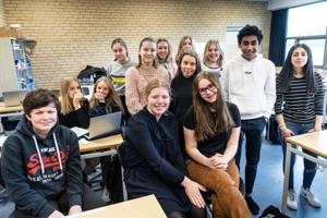 Elever fra Brønderslev og Frederikshavn indtager Folketinget