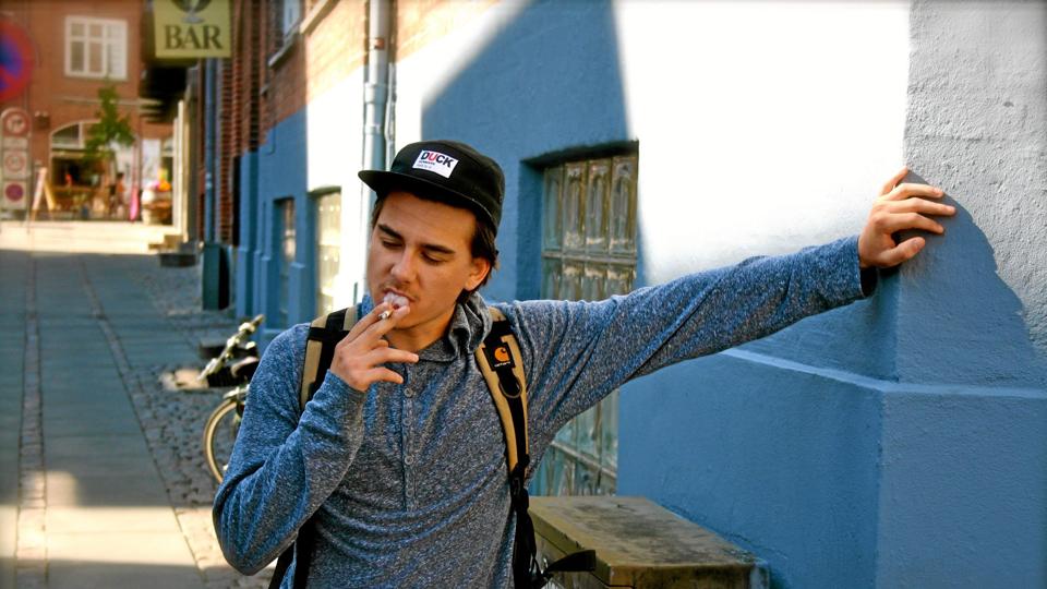 Danni Toma, opvokset i Aalborg, vil skildre den særlige nerve, der efter hans opfattelse er karakteristisk for byens unge: Der er ikke så meget snobberi og forstillelse, no bullshit. Nu caster selskab unge til roller i tv-serien. Arkivfoto: Mads Ejstrup, 2012