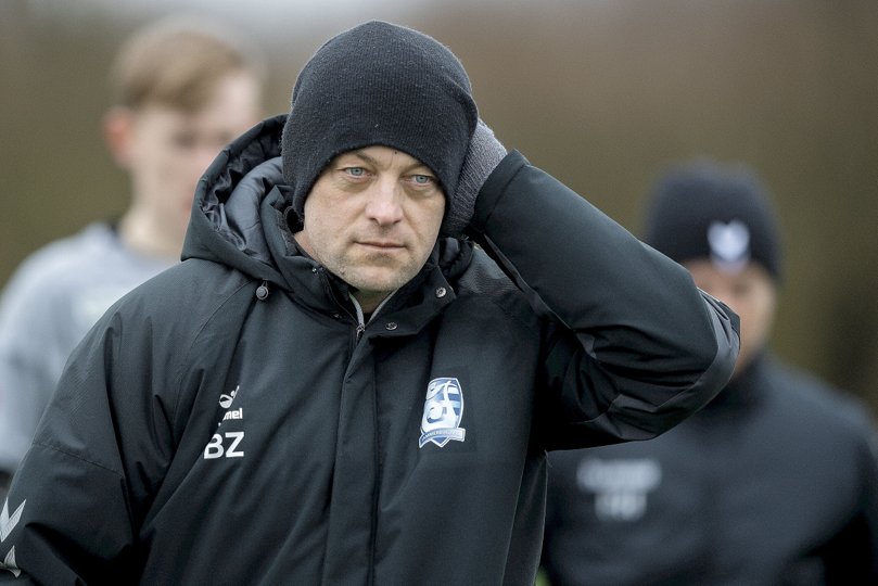 Jammerbugt-træner Bo Zinck var skuffet over sit holds indsats i de første 45 minutter af torsdagens kamp. Arkivfoto: Lars Pauli <i>Foto: Lars Pauli</i>