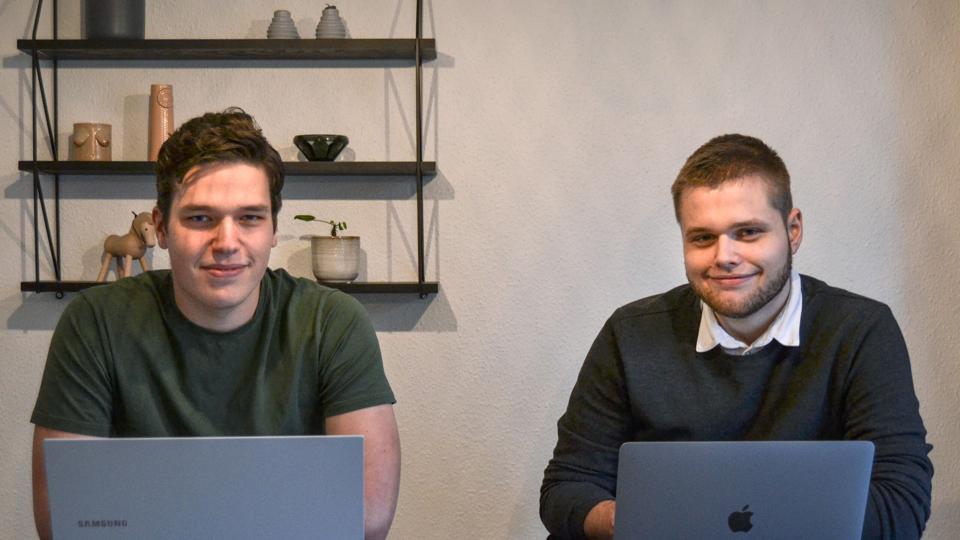 Benjamin og Jacob er klar til at hjælpe med rabatkoder der virker. Privatfoto.