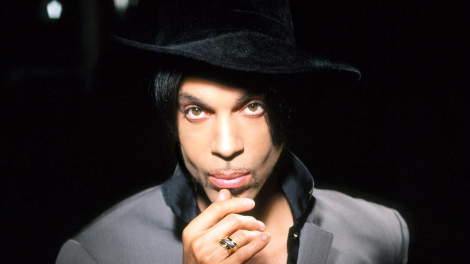 Der måtte ikke tages billeder af Prince, da han besøgte Aalborg, så vi må nøjes med det officielle promoveringsmateriale fra "One Night alone"- touren.